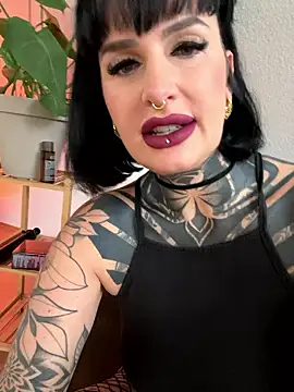 InkedBiitch online show from January 12, 9:47 am