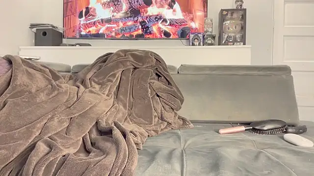 Snapshot of Carrie_Colbyxx chatting on February 21, 5:30 am Carrie Colbyxx online show from February 21, 5:30 am