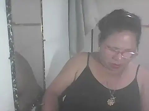 Snapshot of hotwet_mama4uxx chatting on January 30, 2:36 pm hotwet mama4uxx online show from January 30, 2:36 pm