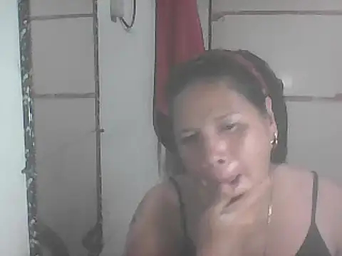 Snapshot of hotwet_mama4uxx chatting on February 3, 1:08 pm hotwet mama4uxx online show from February 3, 1:08 pm
