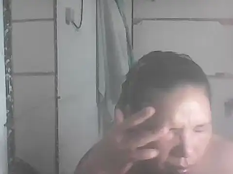 Snapshot of hotwet_mama4uxx chatting on February 18, 7:21 am hotwet mama4uxx online show from February 18, 7:21 am