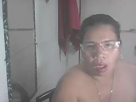 Snapshot of hotwet_mama4uxx chatting on March 9, 11:58 am hotwet mama4uxx online show from March 9, 11:58 am