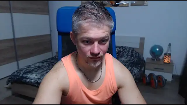 RobbyShawz online show from November 10, 6:45 am