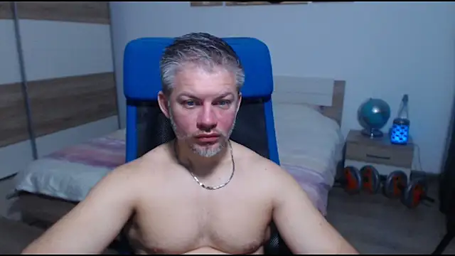 RobbyShawz online show from November 24, 5:40 am