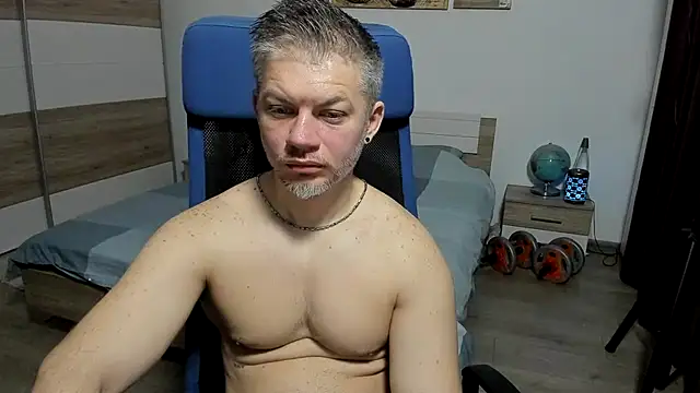 RobbyShawz online show from March 25, 5:24 am