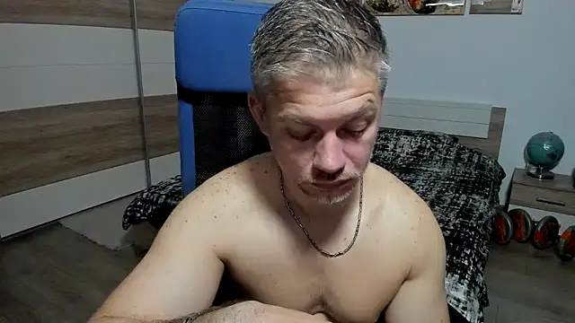 RobbyShawz online show from May 7, 4:07 am