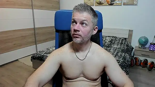 RobbyShawz online show from May 9, 4:28 am