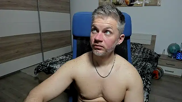 RobbyShawz online show from May 11, 7:22 pm
