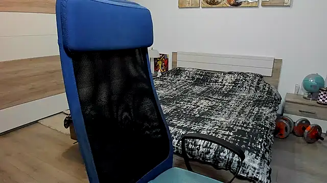 RobbyShawz online show from May 14, 4:08 am