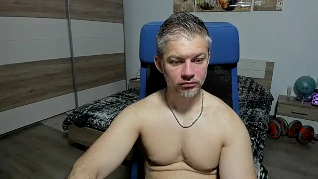 RobbyShawz online show from May 16, 3:58 am