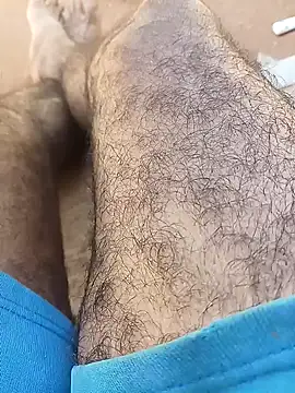 Snapshot of Royalk2030 chatting on April 7, 8:59 am Royalk2030 online show from April 7, 8:59 am