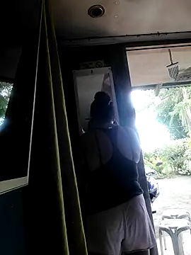 Snapshot of Ces_Jhane chatting on January 13, 1:33 am Ces Jhane online show from January 13, 1:33 am