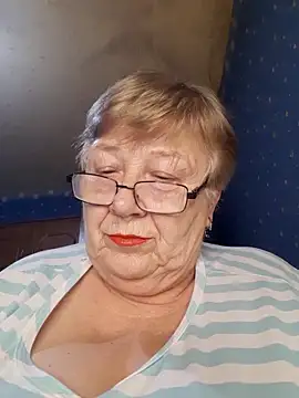 Lena Gaby online show from February 7, 7:50 pm