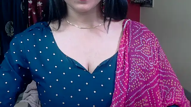 Snapshot of Naiaa-mylove chatting on March 21, 10:50 am Naiaa-mylove online show from March 21, 10:50 am