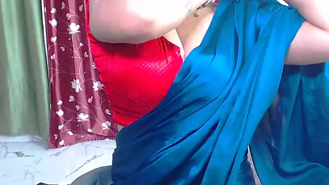 Snapshot of Naiaa-mylove chatting on March 17, 5:55 am Naiaa-mylove online show from March 17, 5:55 am