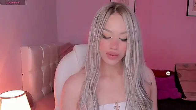 EvaEvangeline online show from December 4, 7:39 am