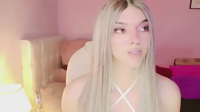 Snapshot of EvaEvangeline chatting on March 20, 3:44 am EvaEvangeline online show from March 20, 3:44 am