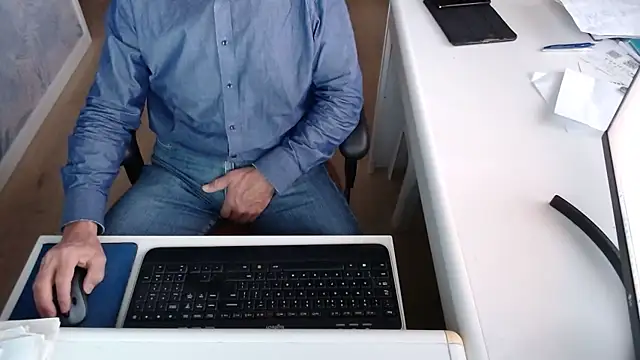 Snapshot of dutchpornking chatting on October 4, 7:06 am dutchpornking online show from October 4, 7:06 am