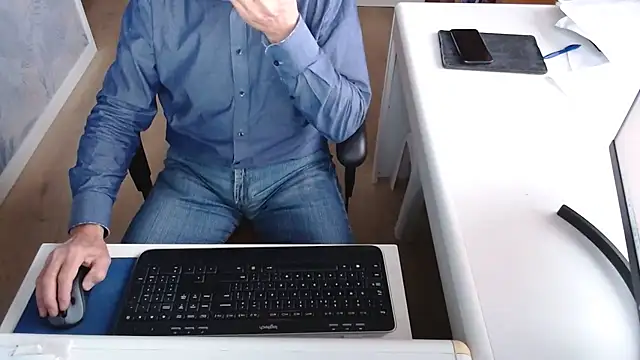 Snapshot of dutchpornking chatting on October 6, 6:55 am dutchpornking online show from October 6, 6:55 am