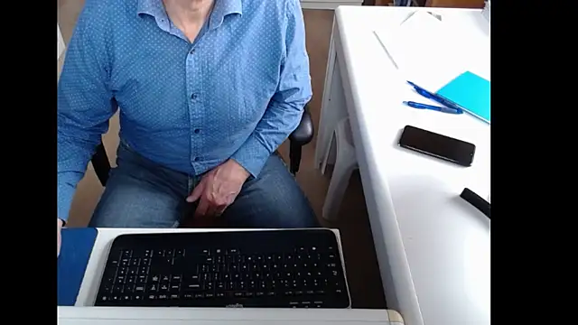 Snapshot of dutchpornking chatting on October 29, 8:38 am dutchpornking online show from October 29, 8:38 am