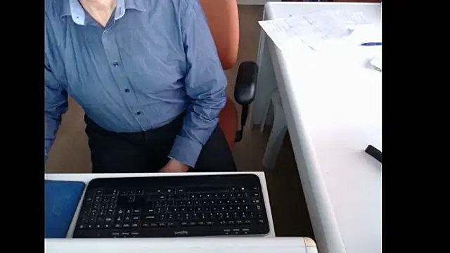 Snapshot of dutchpornking chatting on January 7, 9:01 am dutchpornking online show from January 7, 9:01 am