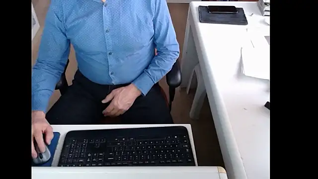 Snapshot of dutchpornking chatting on February 6, 7:56 am dutchpornking online show from February 6, 7:56 am