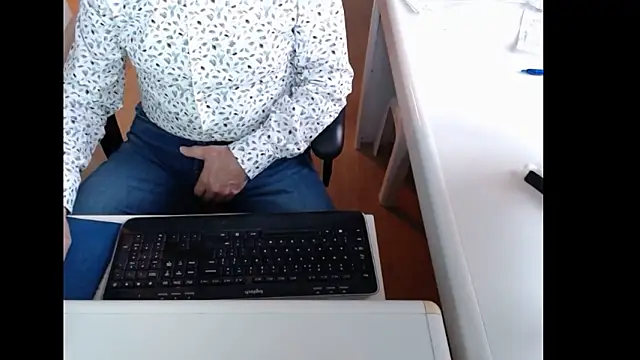 Snapshot of dutchpornking chatting on February 8, 7:45 am dutchpornking online show from February 8, 7:45 am