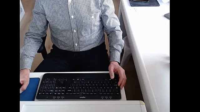 dutchpornking online show from March 19, 7:01 am