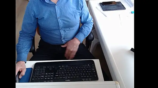 dutchpornking online show from March 22, 8:07 am