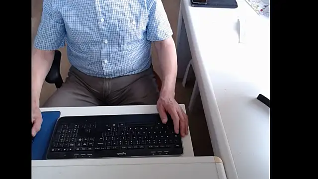 dutchpornking online show from May 10, 6:51 am