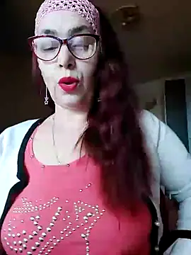 Snapshot of Chriss_Tinaa chatting on December 31, 7:10 am Chriss Tinaa online show from December 31, 7:10 am