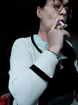 Snapshot of Chriss_Tinaa chatting on January 12, 6:17 am Chriss Tinaa online show from January 12, 6:17 am