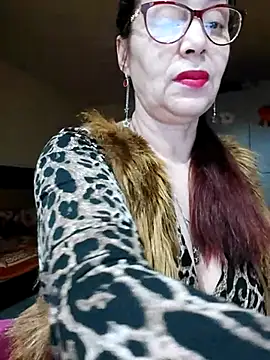 Snapshot of Chriss_Tinaa chatting on February 16, 5:37 am Chriss Tinaa online show from February 16, 5:37 am