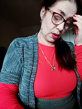 Snapshot of Chriss_Tinaa chatting on February 21, 6:18 am Chriss Tinaa online show from February 21, 6:18 am