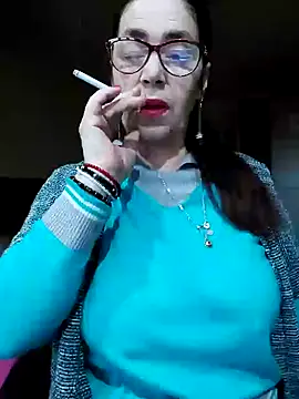 Snapshot of Chriss_Tinaa chatting on February 22, 5:02 am Chriss Tinaa online show from February 22, 5:02 am