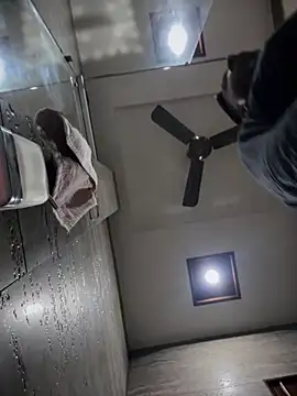 luciferdxm5 online show from December 5, 3:04 am