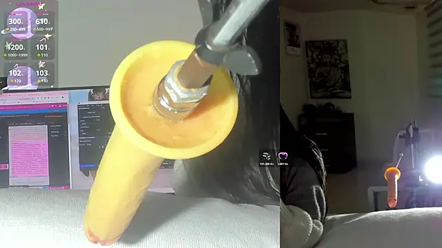 Snapshot of sofi_velez chatting on May 16, 5:01 pm sofi velez online show from May 16, 5:01 pm