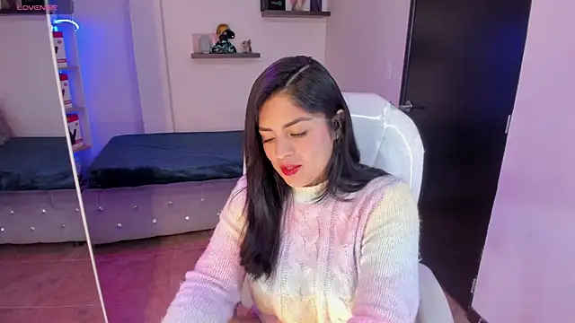 Snapshot of Catalinaa_martinez chatting on January 29, 4:15 am Catalinaa martinez online show from January 29, 4:15 am