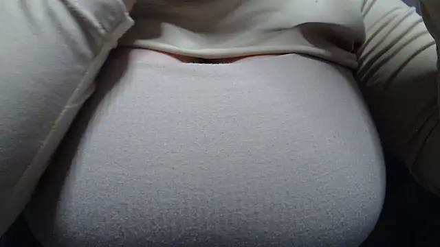 AnnyelinnaLove online show from December 3, 9:12 pm