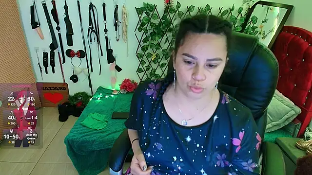 Snapshot of elektra_32 chatting on September 23, 3:31 am elektra 32 online show from September 23, 3:31 am