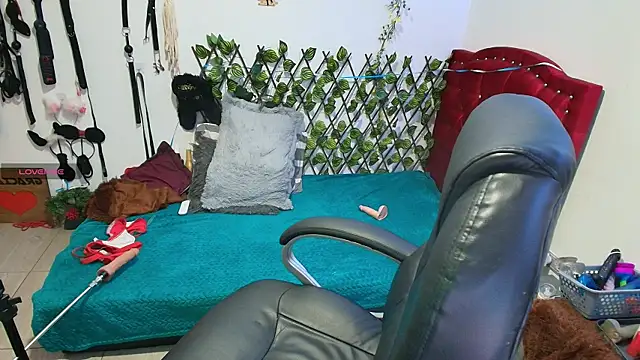 elektra 32 online show from November 10, 1:37 am