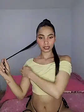 iamemmablake online show from May 9, 1:11 am