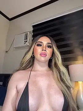 MISSANACONDA online show from January 7, 8:10 pm