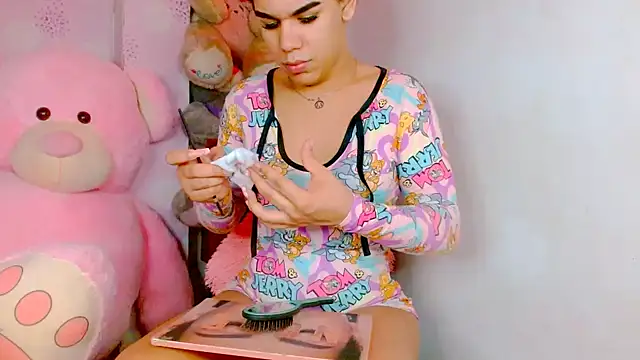 Snapshot of veronica_villalba chatting on December 20, 5:47 am veronica villalba online show from December 20, 5:47 am