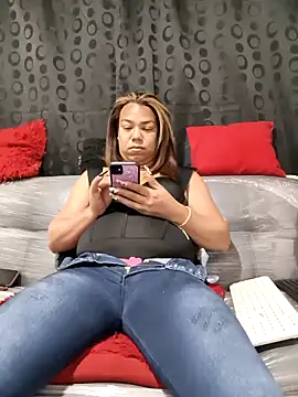 NatiBrunet online show from May 4, 2:18 am