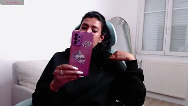 Snapshot of elettra_love chatting on December 20, 9:17 pm elettra love online show from December 20, 9:17 pm
