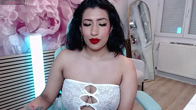 Snapshot of elettra_love chatting on March 8, 11:27 am elettra love online show from March 8, 11:27 am