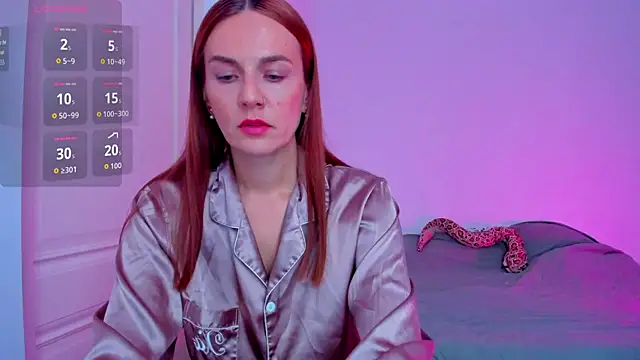 BritneyHall online show from November 10, 9:41 am