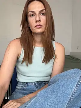 Snapshot of BritneyHall chatting on June 26, 11:03 am BritneyHall online show from June 26, 11:03 am