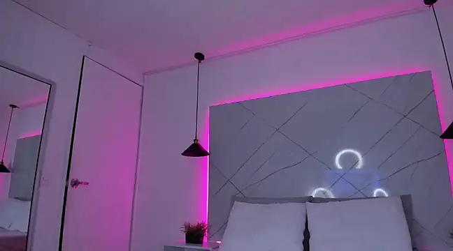 AMMY-CAMM online show from February 18, 7:10 am